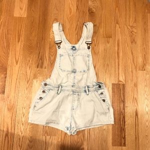 Bullhead overall shorts
